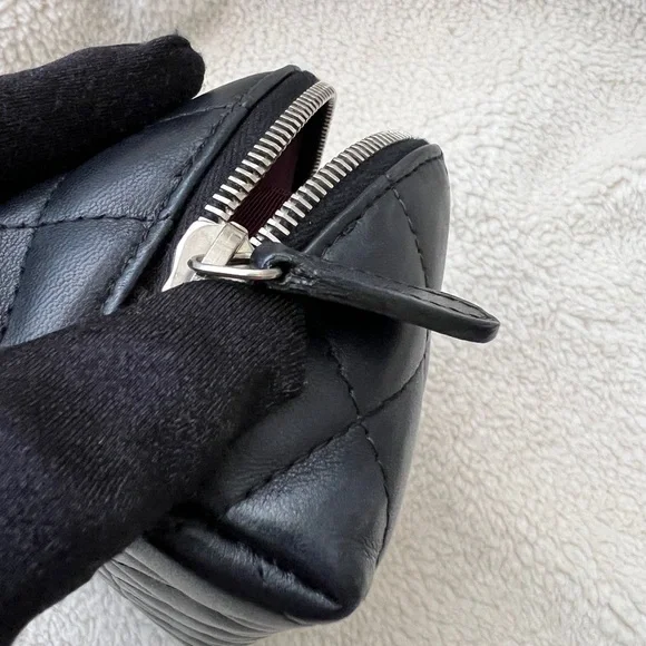 Auth Chanel Quilted Classic CC Logo Black Zip Cosmetic Pouch - Picture 5 of 9